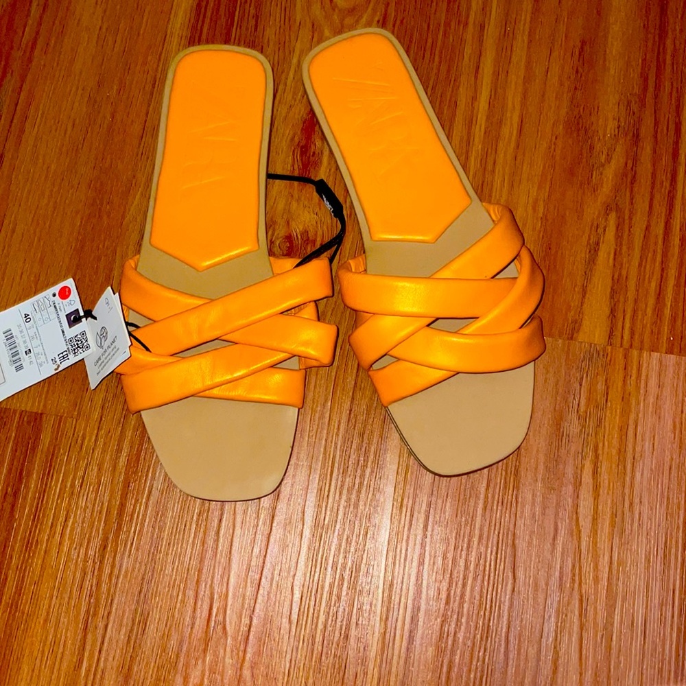 Zara sandal!